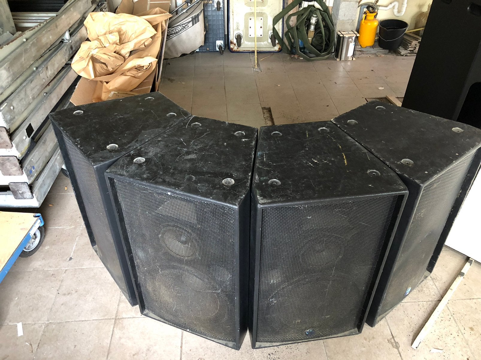 Turbosound tl1561, Enlèvement, Comme neuf