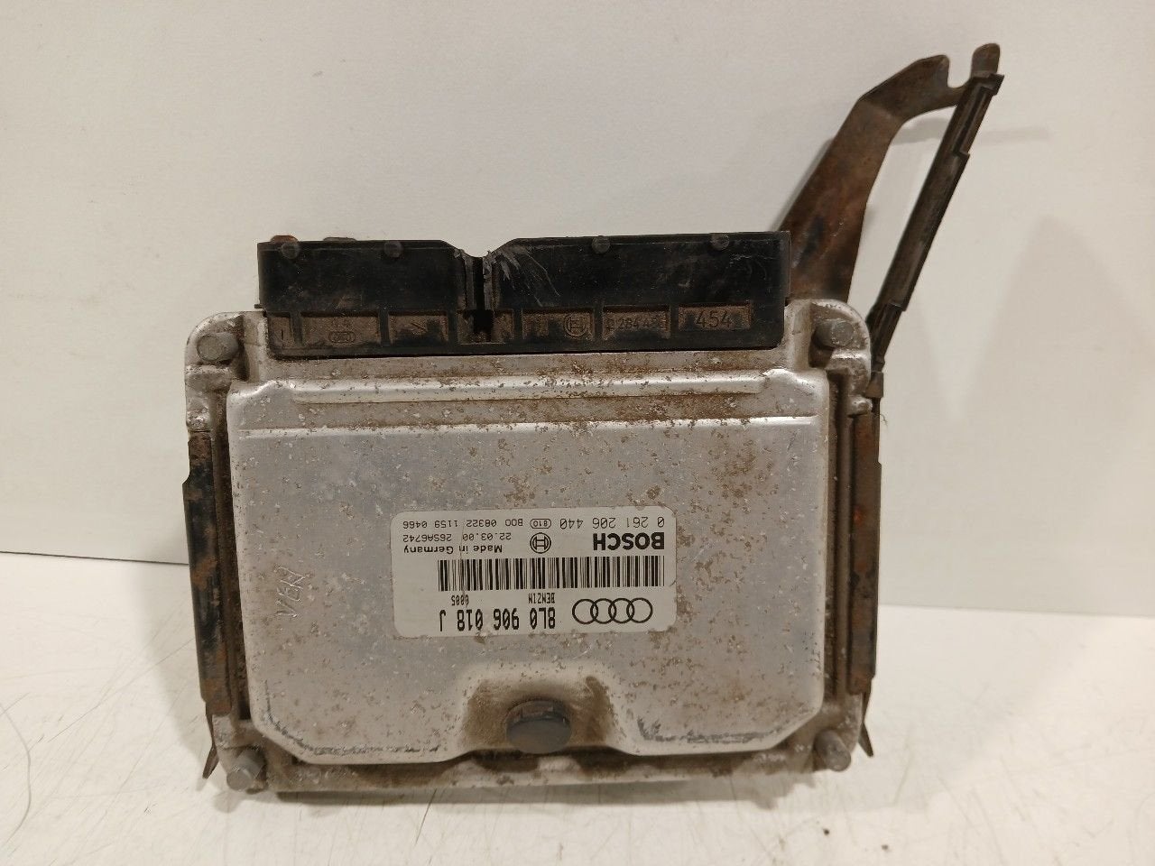 Computer motormanagement Audi TT, Van der Ven Autorecycling B.V., Gebruikt, Ettenseweg 76, 4706 PB Roosendaal, The Netherlands