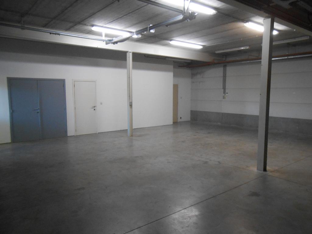 KMO unit met woonst, 330 m², Huur, Bedrijfsruimte