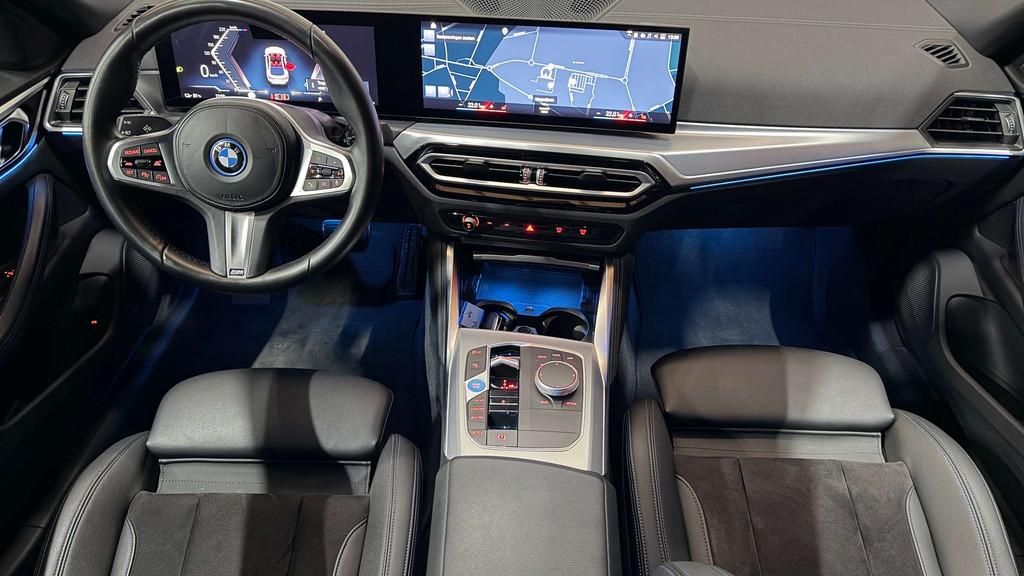 BMW i4 M-Sportpakket PRO eDrive35 Gran Coupe Garantie, Auto's, BMW, Lichtsensor, Gebruikt, Zwart, https://public.car-pass.be/vhr/3c032840-d98d-4957-9832-f8c9b9c6eaae