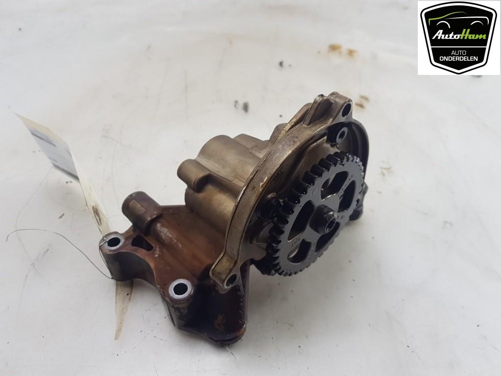 OLIEPOMP Fabia II (5J) (|03F115105|03F115105D|03F115105C|), Gebruikt, Skoda