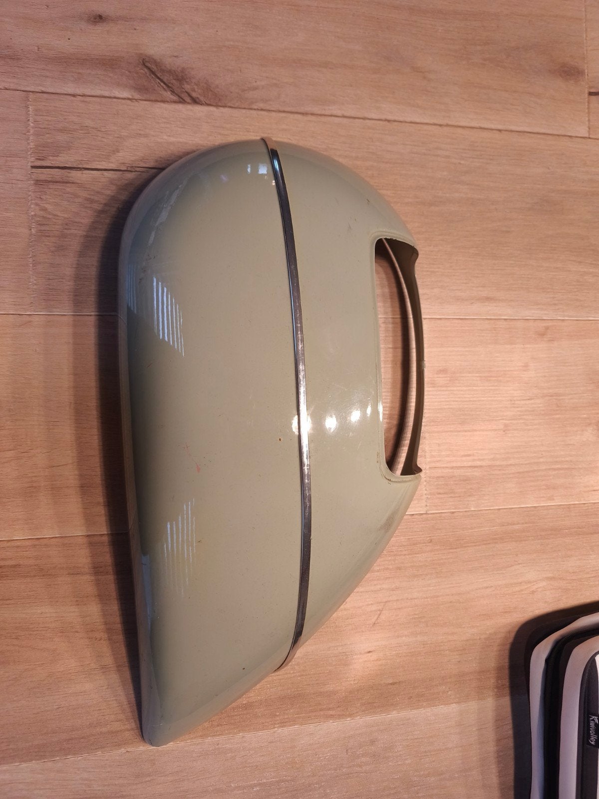 aile vespa, Enlèvement ou Envoi