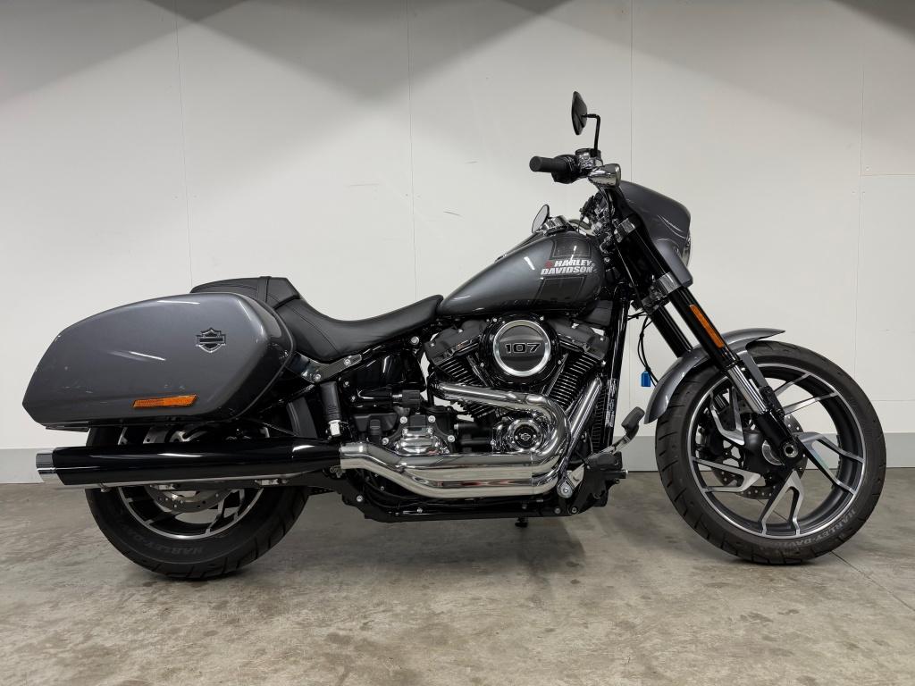 Harley-Davidson SOFTAIL FLSB SPORT GLIDE (bj 2022), Motoren, Motoren | Harley-Davidson, Via Galileo Galilei 1
30033   Noale, IT