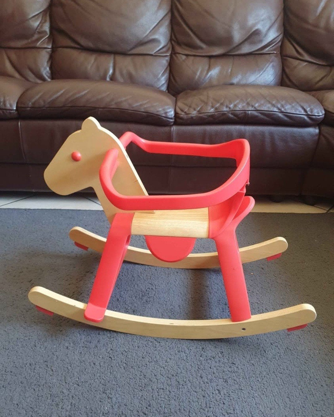 Cheval à bascule avec ou sans harnais, Enlèvement