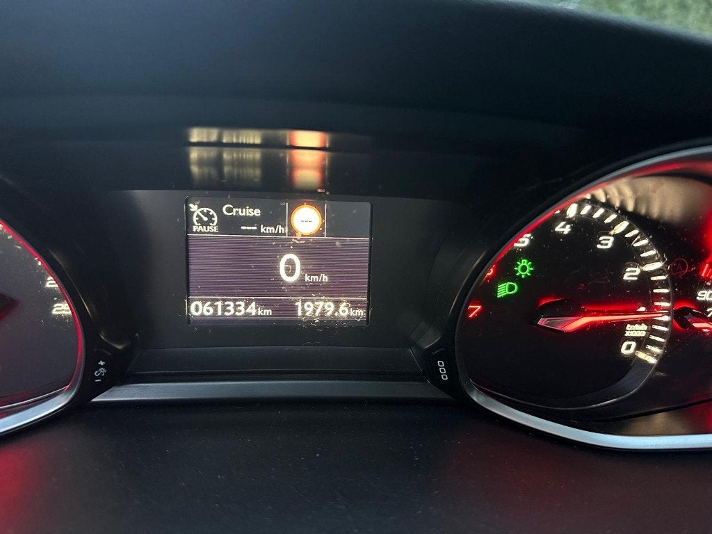 Prachtige Peugeot 308 GT Line, Auto's, Stof, 580 kg, 96 kW, 5 deurs