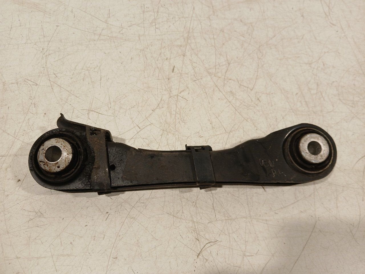Draagarm rechts achter BMW 5 serie, BMW, Onderdelen@venauto.nl, Van der Ven Autorecycling B.V., Ettenseweg 76, 4706 PB Roosendaal, The Netherlands