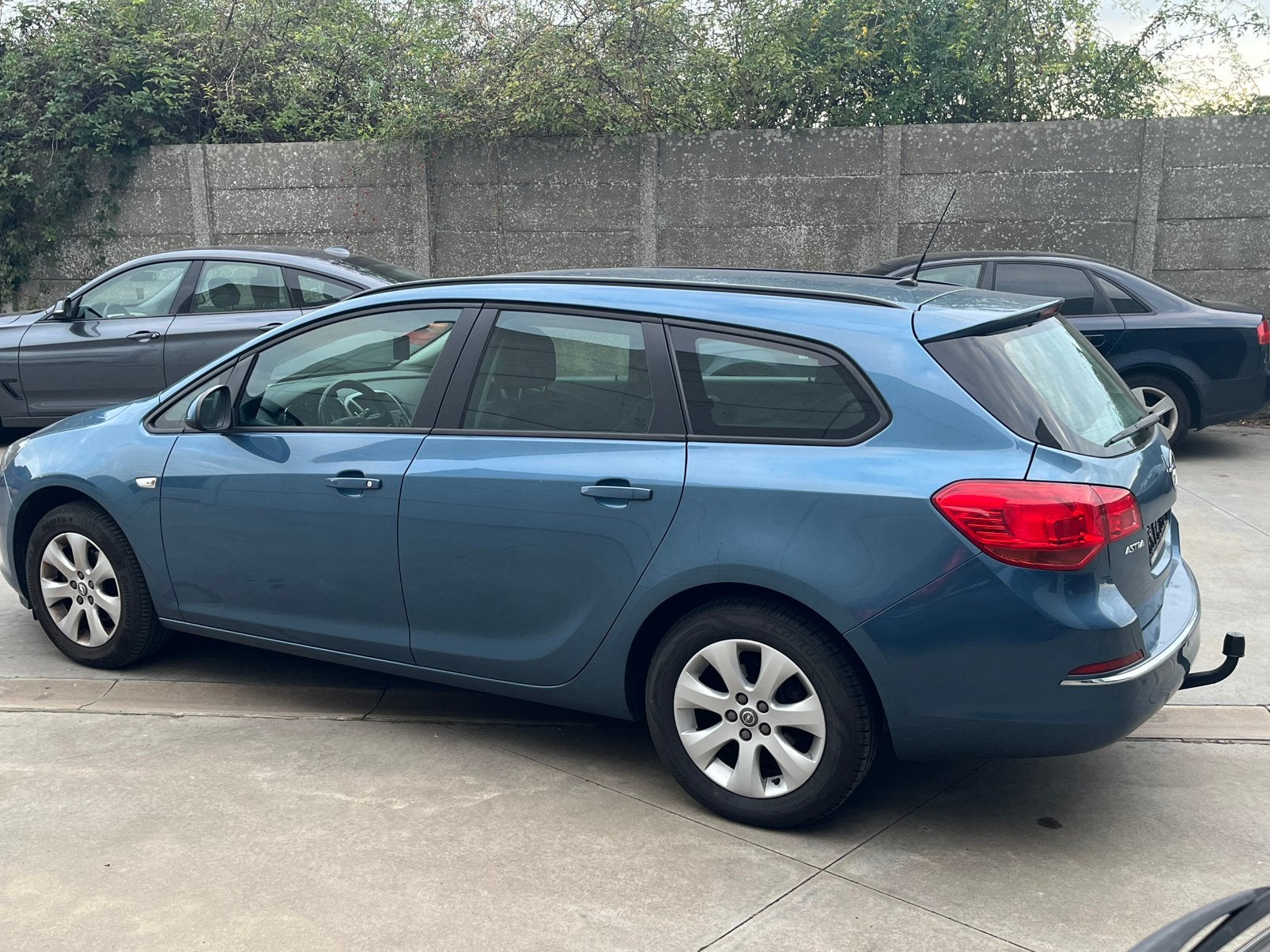 Opel Astra 1.4 benzine 2016 met 142000km*1STE EIGENAAR*EURO6, Auto's, Stof, Blauw, Bedrijf, 88 kW