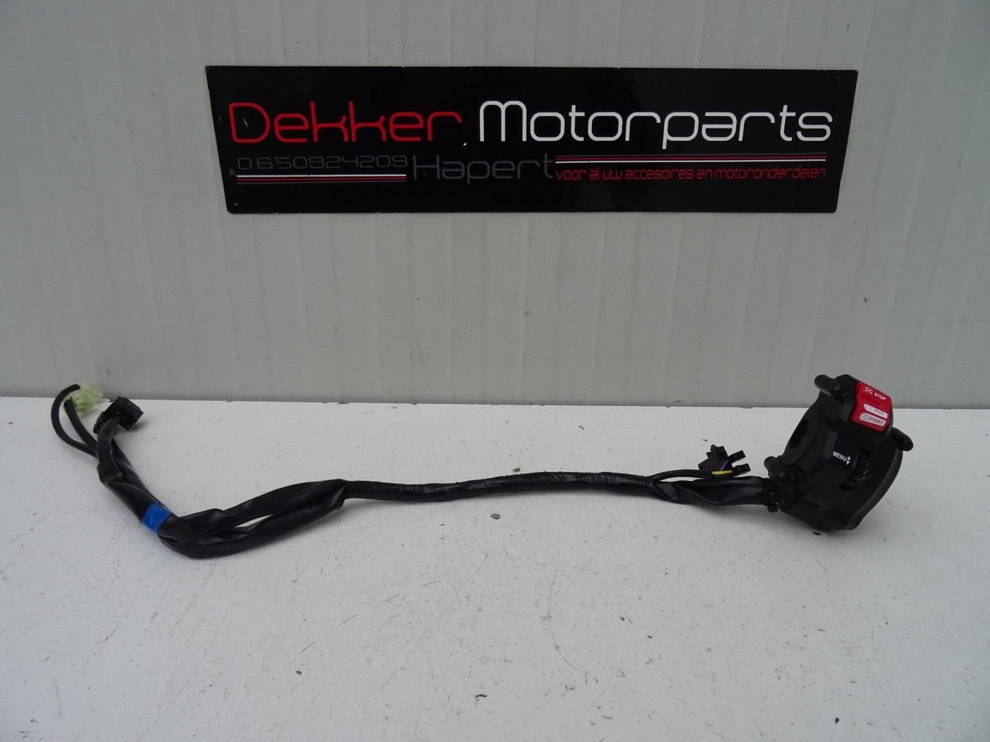 Startknop / Rechter Stuurschakelaar Yamaha YZF R1 2020-2025, Motoren, -, -, Nieuw, Ophalen of Verzenden