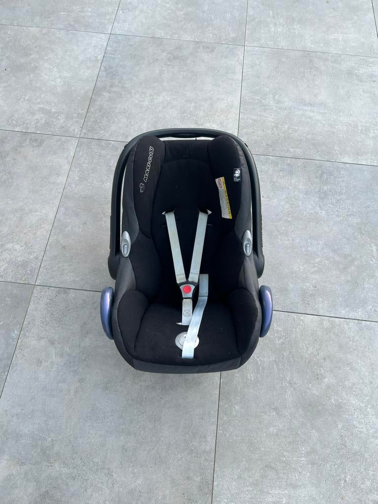 Maxi-cosi te koop, Autogordel of Isofix, Gebruikt, Ophalen of Verzenden, 0 t/m 13 kg