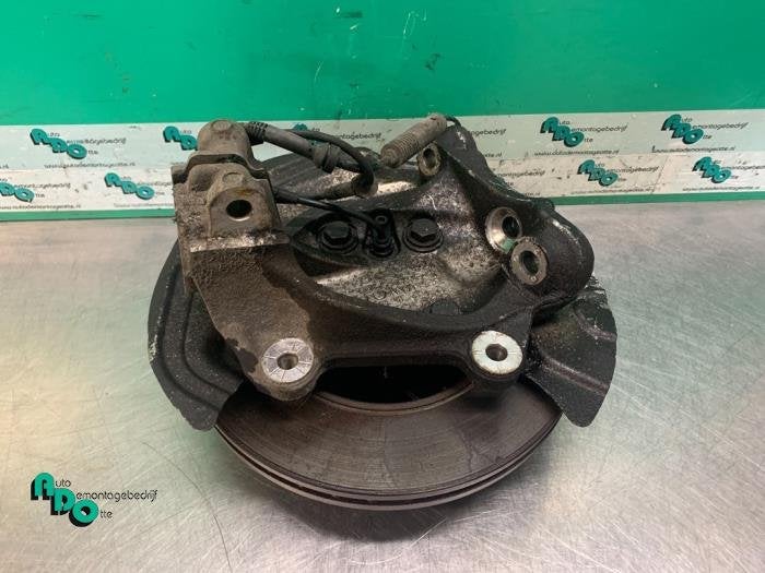 Joint avant gauche d'un BMW 1-Serie (1-Serie 03-), -, 3 mois de garantie, Utilisé, -