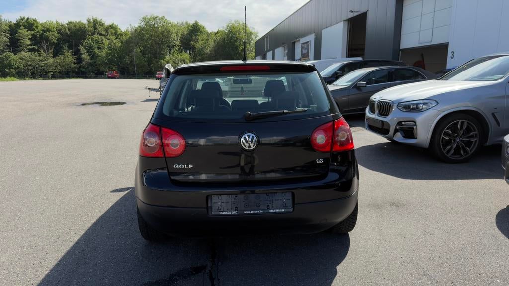 Volkswagen Golf 5 1.6 i Benzine, Auto's, 100 kW, Testrit aan huis, Stof, Zwart