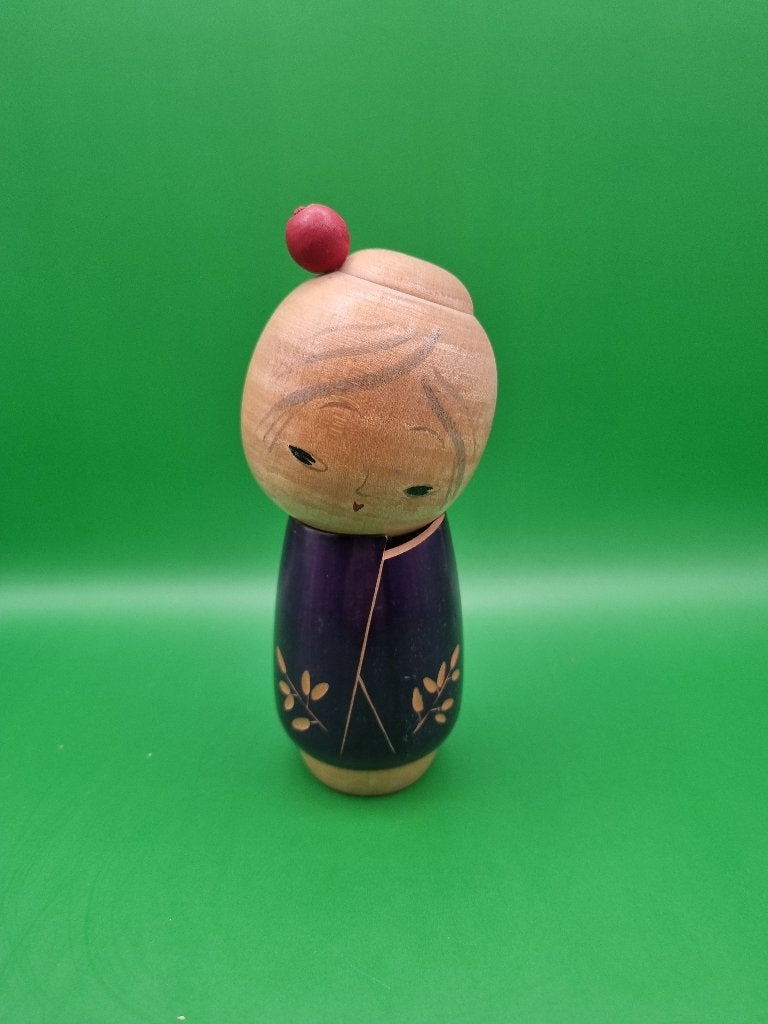 Kokeshi vintage et serein de Sugai Sato, Enlèvement ou Envoi, Bois, 14 cm, Poupée