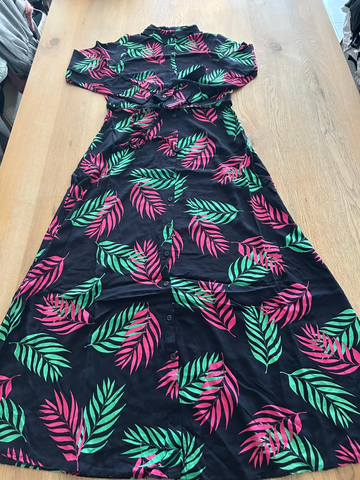 Donkerblauwe blaadjes print lange hemdjurk Bel & Bo maat 34, Kleding | Dames, Jurken, Blauw, Ophalen of Verzenden, Zo goed als nieuw