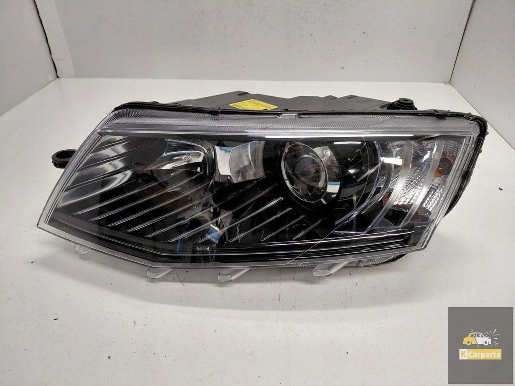 5E1941017B, Liens pour phares au x non et LED pour Skoda Oct, Autos : Pièces & Accessoires, Infoline@skoda-auto.cz, Tr. Vaclava Klementa 869
293 01  Mlada Boleslav, CZ