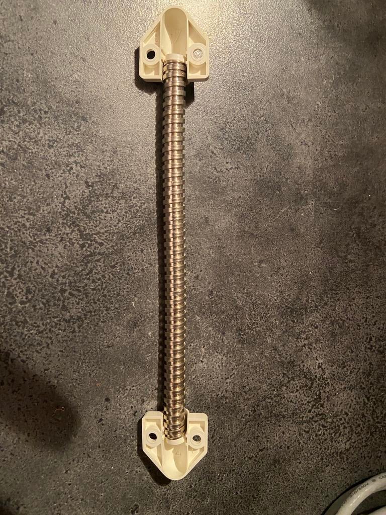 Passe câbles gâche electrique, Enlèvement, Neuf, Câble ou Fil électrique