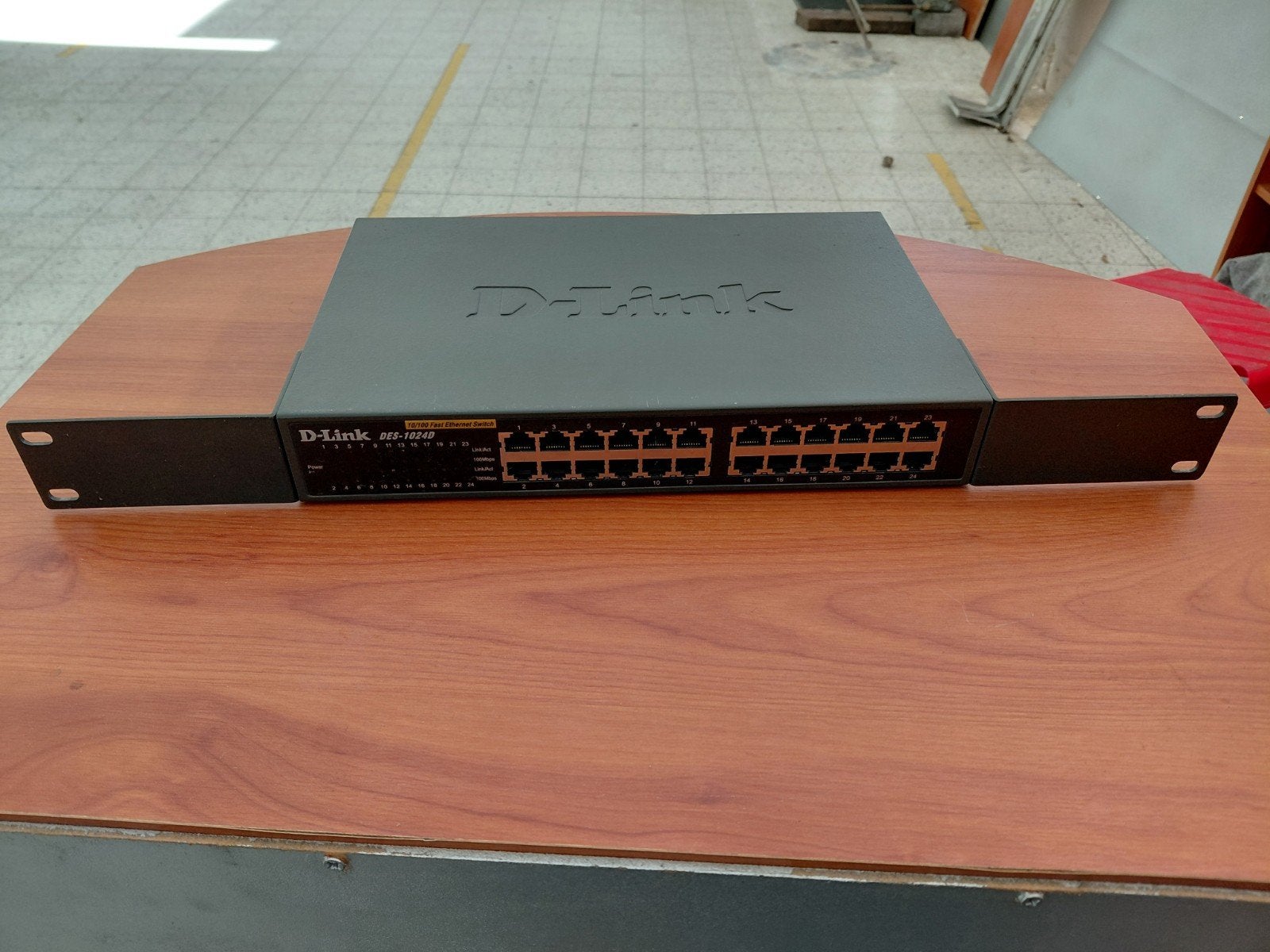 D-link model DES-1024D, Ophalen, Gebruikt