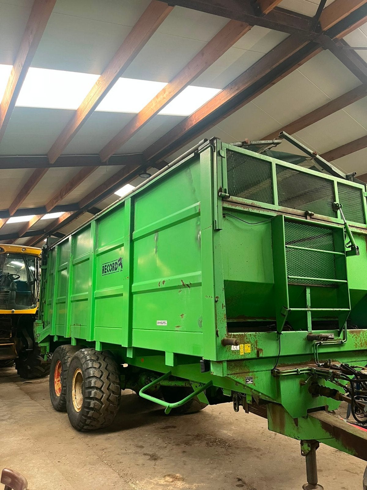 record silagewagen, Ophalen