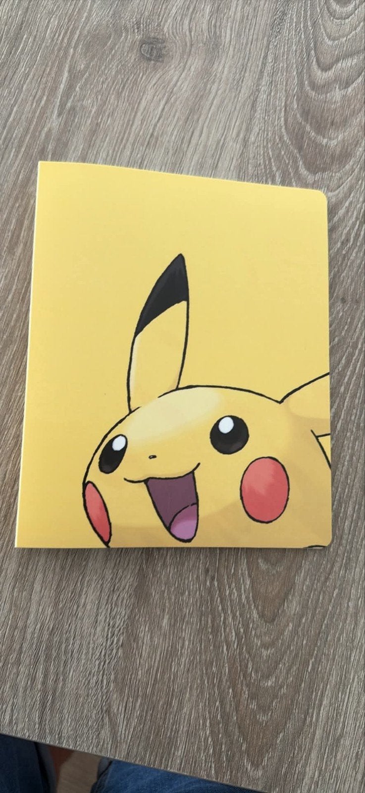 Ultra Pro Pokémon Pikachu Portfolio 8x, Ophalen of Verzenden, Nieuw, Sleeves of Kaarthoesjes, Foil