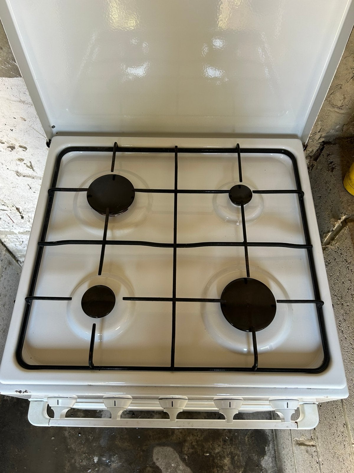 Cuisinière au gaz Zanussi, Ophalen, Gebruikt, Tussenbouw, 4 kookzones