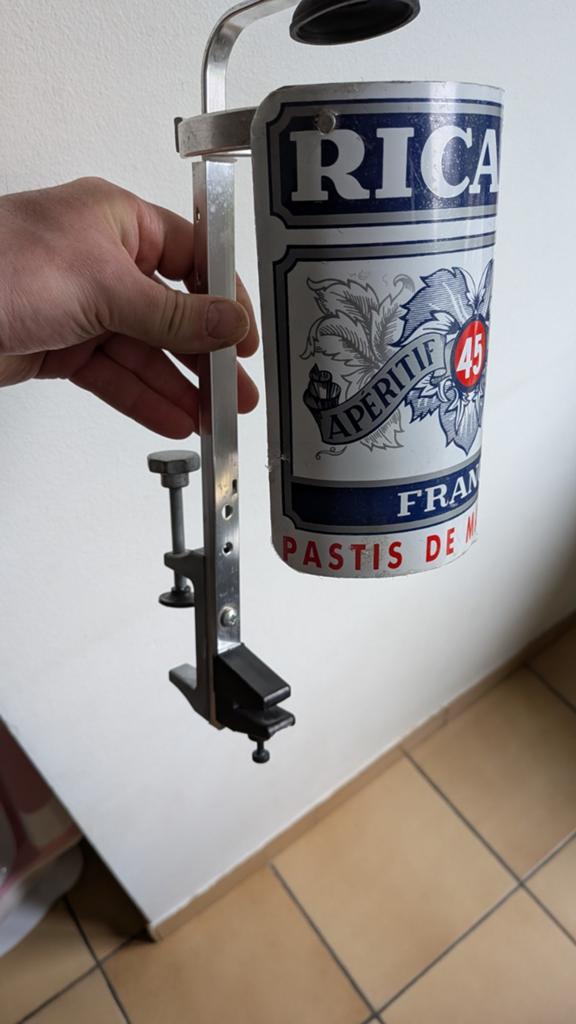 Distributeur Richard, Enlèvement