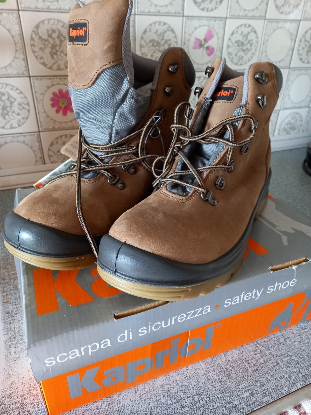 chaussures neuves de sécurité pour hommes., Enlèvement ou Envoi, Neuf