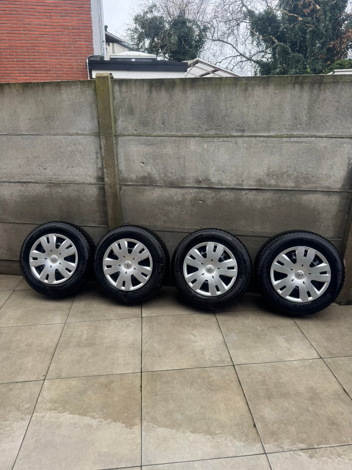 Pneus d'hiver Pirelli 195/70 R16, Pneus et Jantes, Pneus hiver, Enlèvement, Utilisé