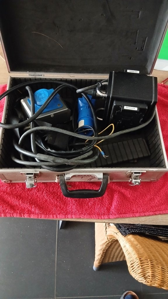 diviser le cube, Enlèvement, Comme neuf, Audio