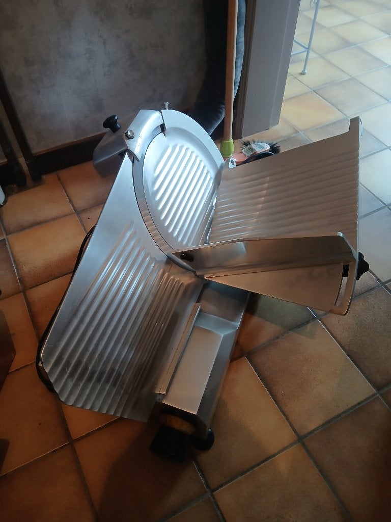 Vleessnijmachines, Enlèvement