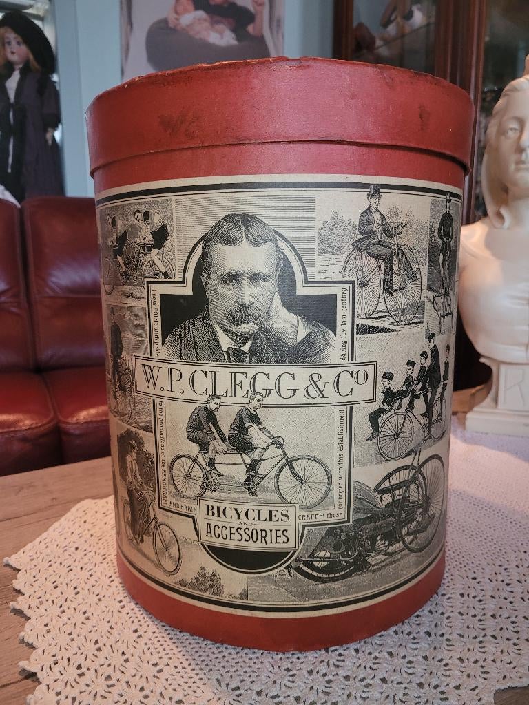 antieke Engelse hoedendoos (2), Ophalen