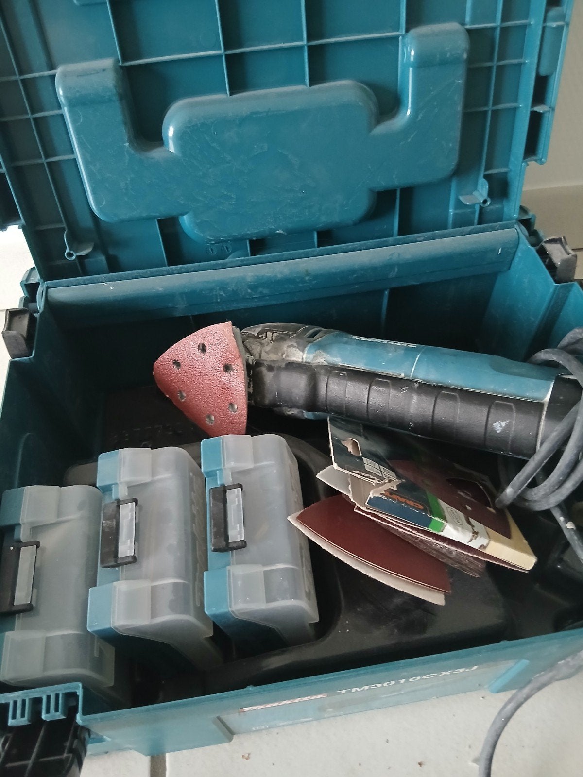 ponceuse Makita, Enlèvement