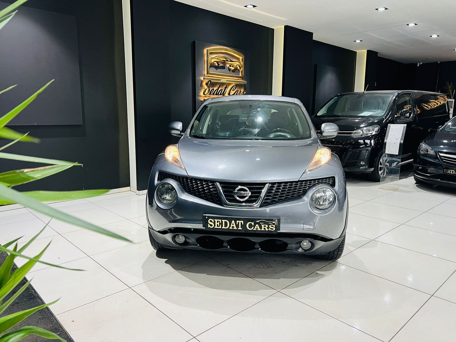 NISSAN JUKE 1.6 BENZINE AUTOMAAT, Euro 5, Gebruikt, Bedrijf, 5 zetels