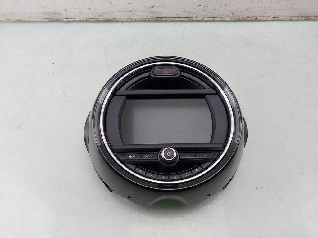 MULTI MEDIA COMPUTER Mini Mini (F55) (01-2013/10-2017), Gebruikt, Mini, Petuelring 130
80809  München, DE, Minikundenbetreuung@mini.de