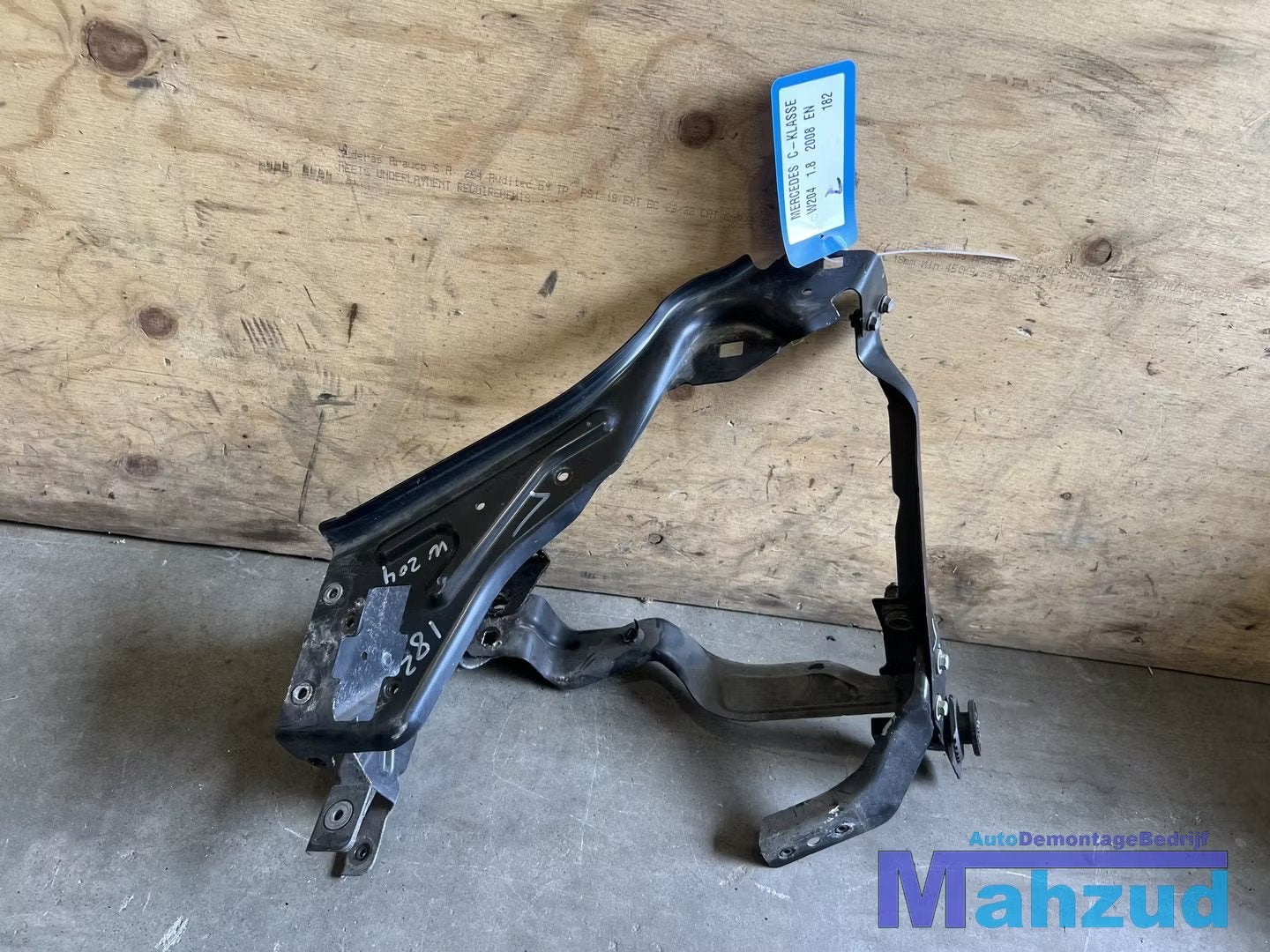 MERCEDES C KLASSE W204 links koplamp frame front 2007-2011, Auto-onderdelen, Gebruikt, Mercedes-Benz AG, Mercedes-Benz, Mercedesstrasse 120
70372  Stuttgart, DE