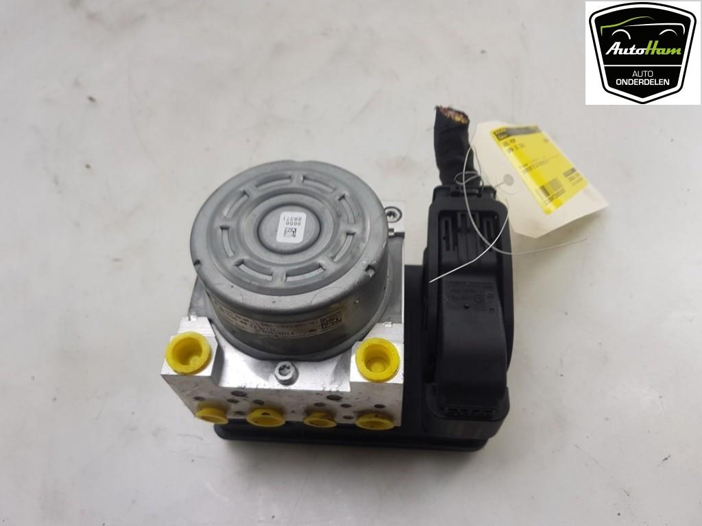 ABS POMP BMW X2 (F39) (01-2017/10-2023), Auto-onderdelen, Gebruikt, BMW