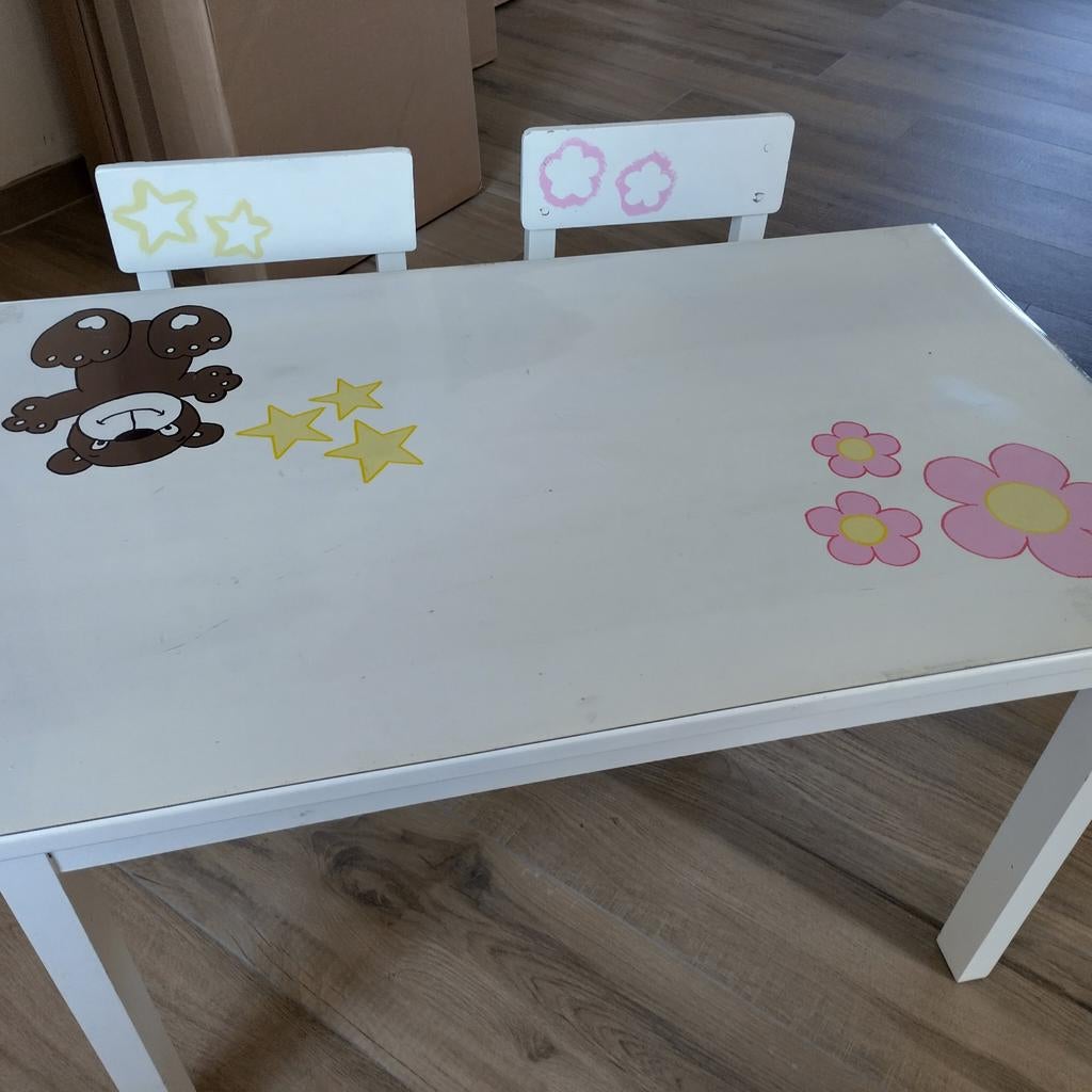 Tafeltje met stoeltjes + beschermhoes op tafel, Enlèvement