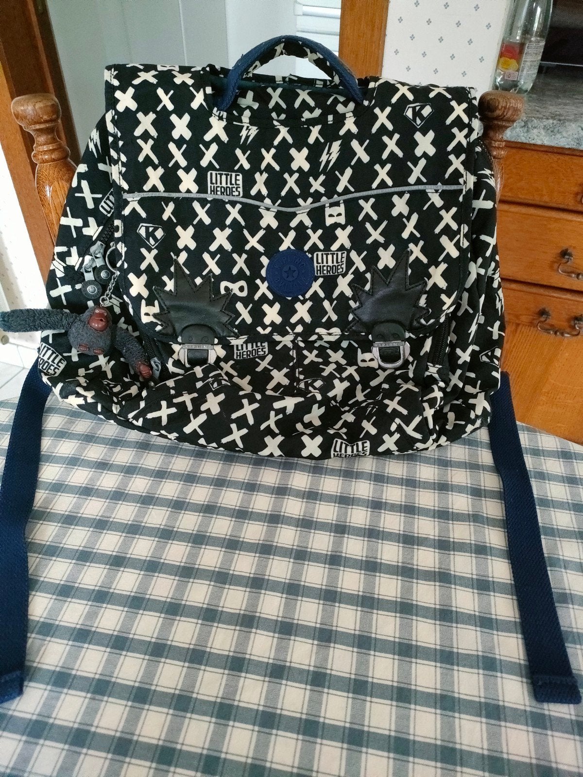 Kipling boekentas little heros, Ophalen