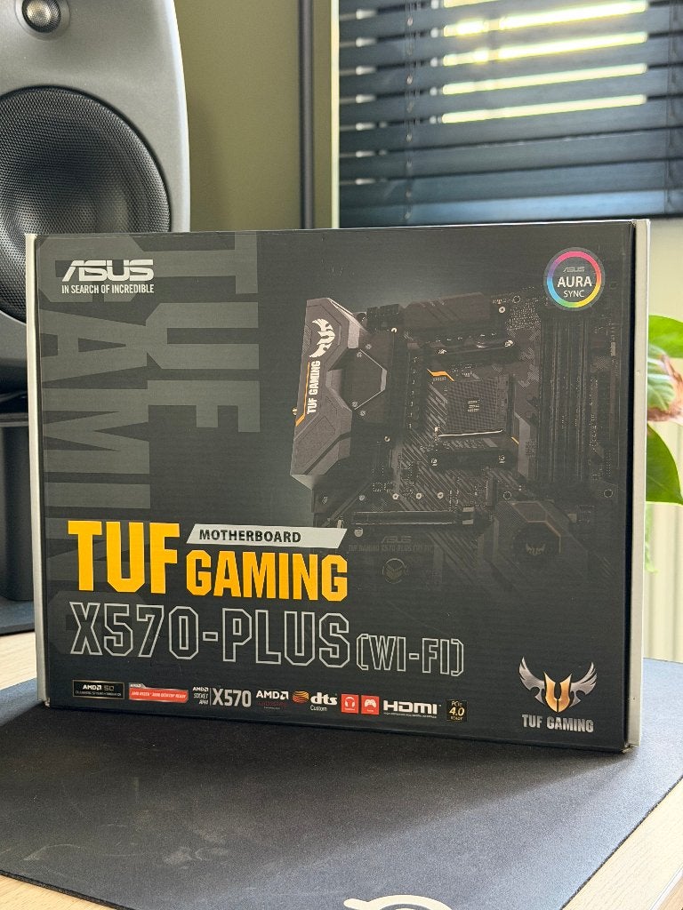 Asus TUF X570-plus wifi moederbord, Computers en Software, Moederborden, DDR4, Ophalen of Verzenden, Zo goed als nieuw, Socket AM4
