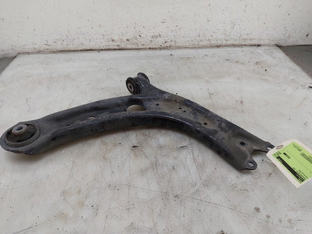 BRAS DE SUSPENSION AVANT DROIT (TRIANGLE) (|3Q0407152J|3Q040, Dhr. J. Ham, Administratie@autoham.nl, Audi, Utilisé