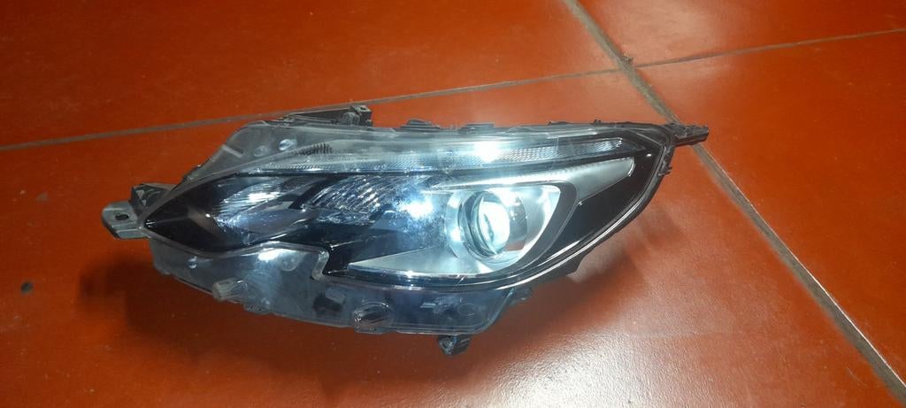 Koplamp rechts peugoet 2017, Ophalen, Peugeot