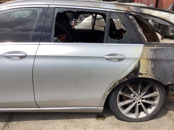 Portière 4portes arrière gauche d'un Mercedes E-Klasse (77, 3 mois de garantie, Utilisé, Porte, -