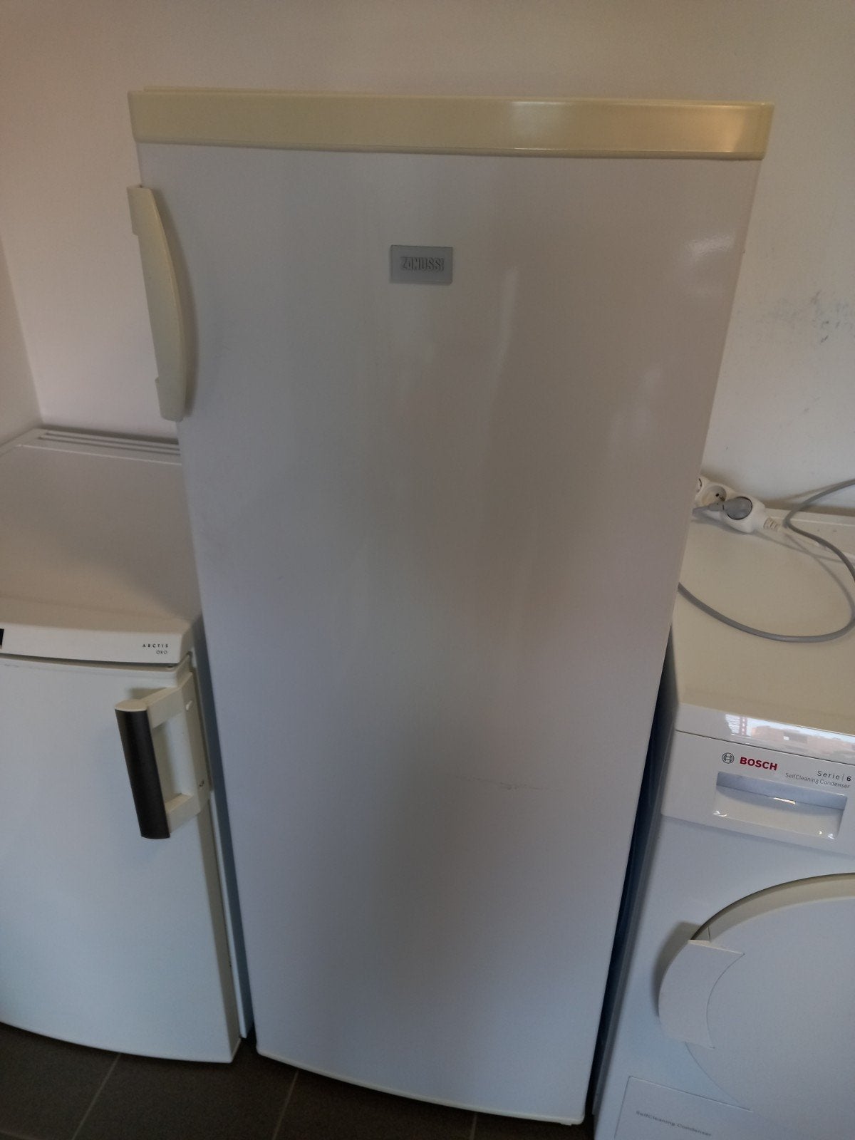 Koelkast Zanussi, Elektronische apparatuur, Ophalen, 200 liter of meer, 140 tot 160 cm, 45 tot 60 cm