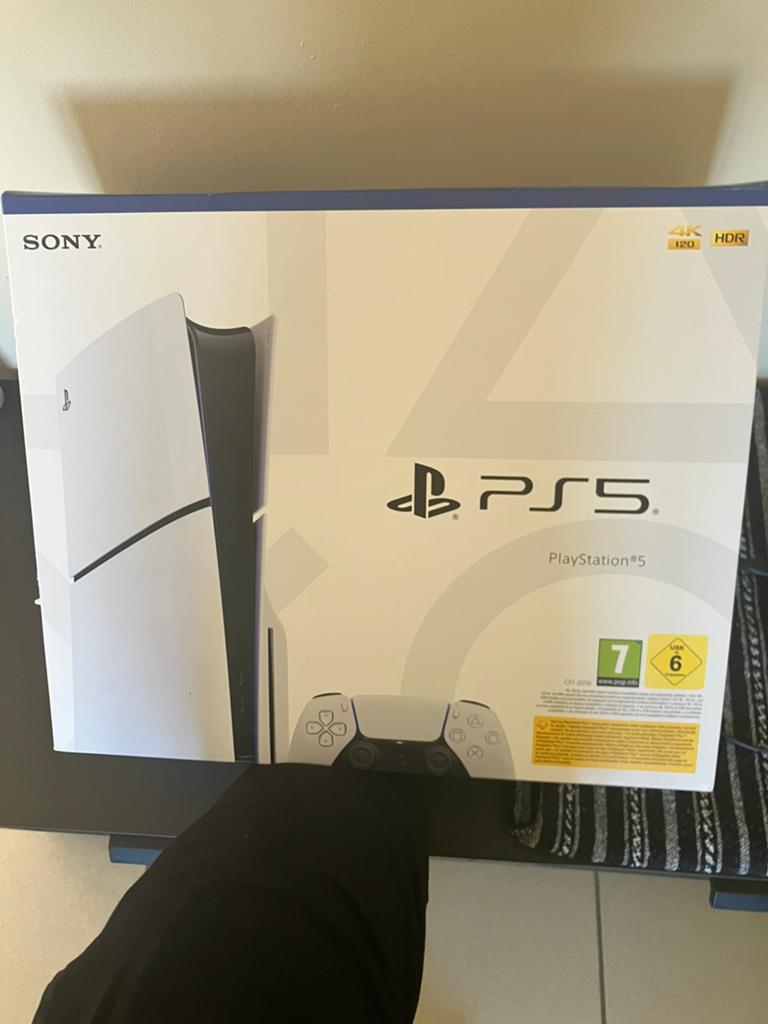 Playstation 5 disk en 1Tb, Ophalen, Zo goed als nieuw, Playstation 5