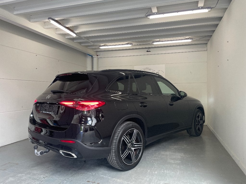 Mercedes-Benz - GLC300d - AMG Line - Pano dak, Auto's, Automaat, 4 cilinders, Zwart, Dealer onderhouden