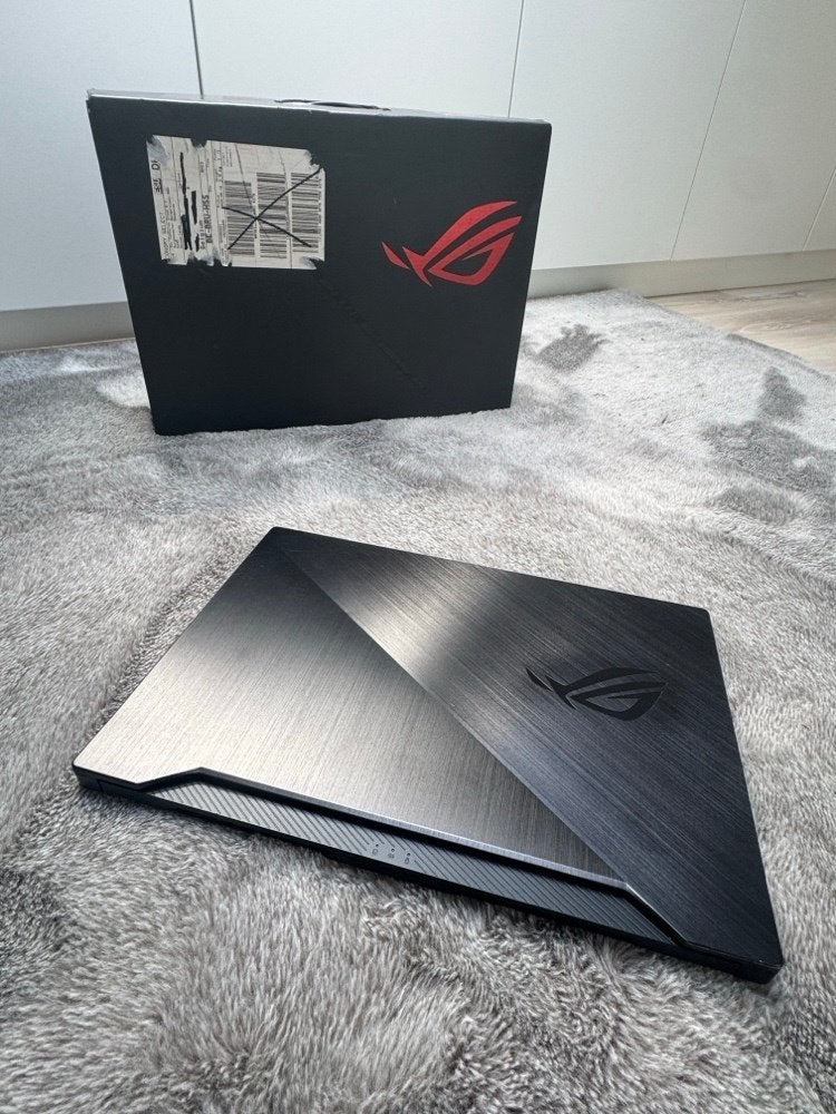 Asus ROG Zephyrus G15 Gaming Laptop GTX 1660 Ti Ryzen 7 16GB, Computers en Software, Ophalen, Met videokaart, Qwerty, Intel i7-processor
