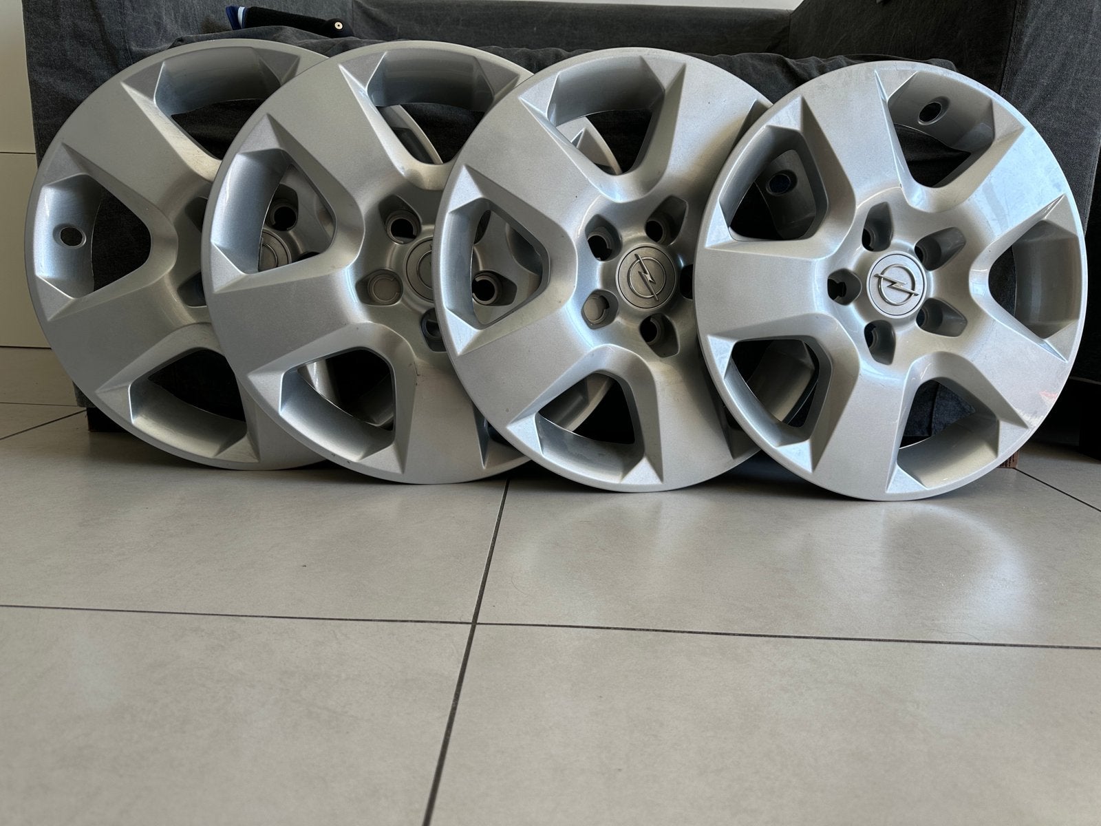 Originele Opel Wieldoppen 16 inch - Set van 4 stuks, Ophalen of Verzenden, Zo goed als nieuw