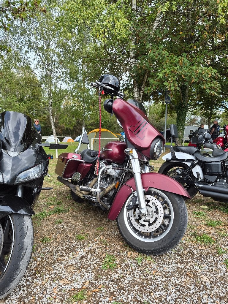Harley davidson street glide 1584cc, Motoren, LED Verlichting, 2 cilinders, Occasion, Motorrijbewijs A