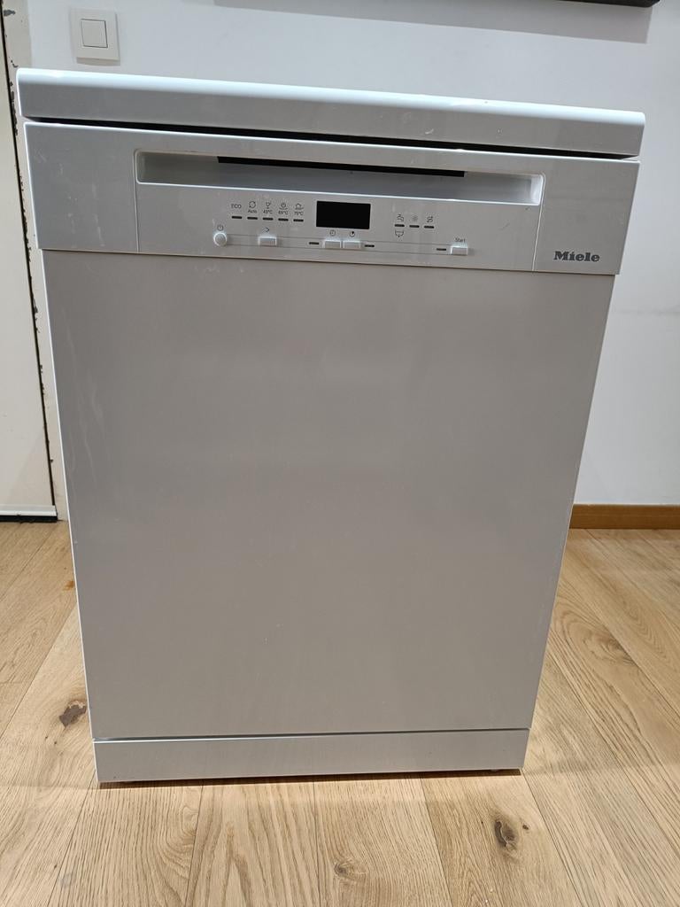 Lave-vaisselle Miele, Enlèvement