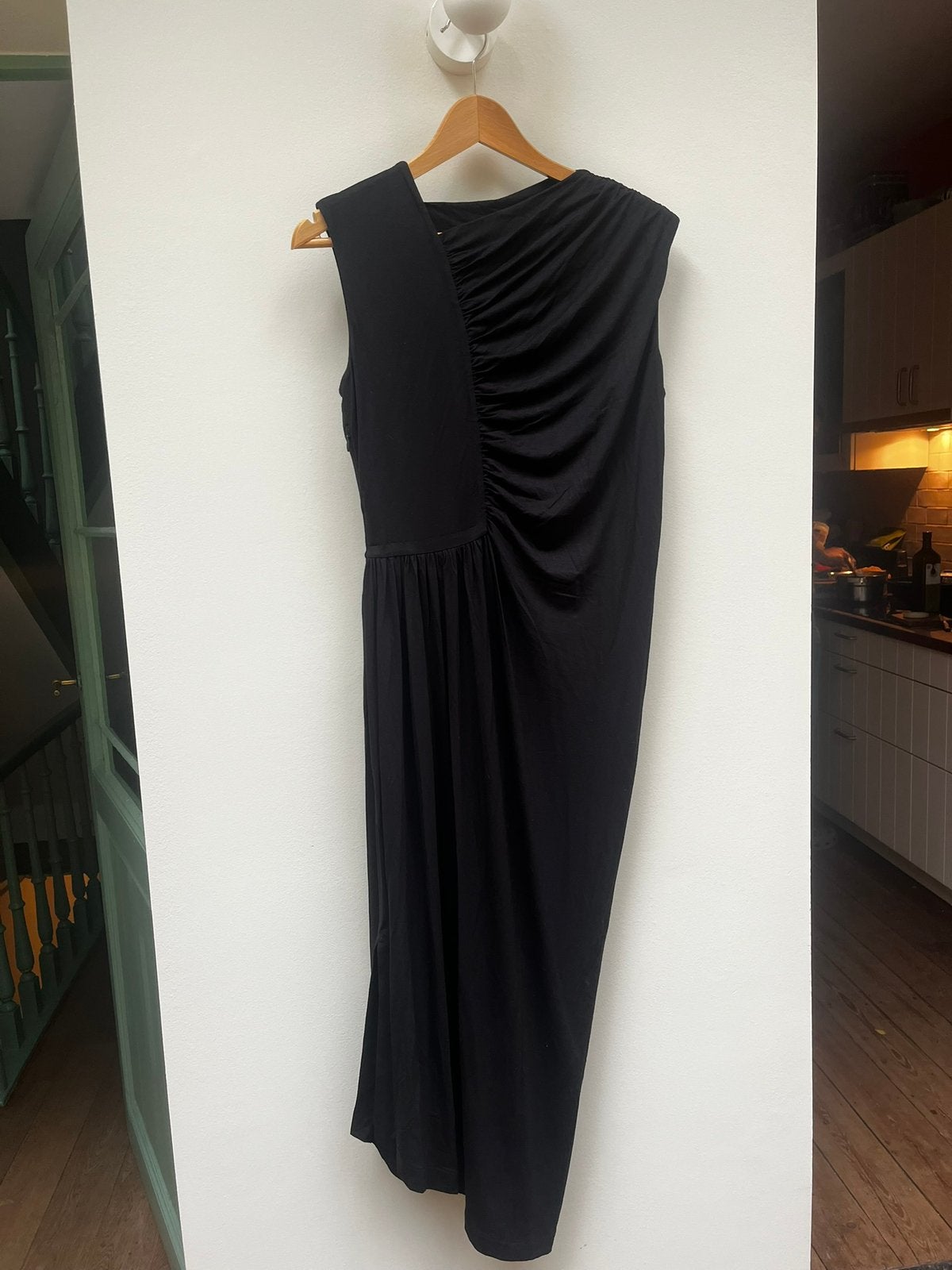 robe asymétrique hugo boss, Kleding | Dames, Ophalen of Verzenden, Zo goed als nieuw, Maat 36 (S), Zwart