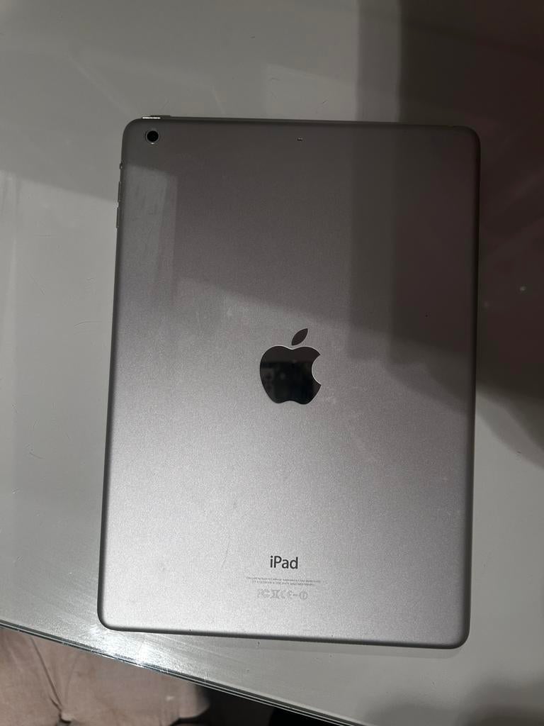 Ipad air, Informatique & Logiciels, Apple iPad Tablettes, Apple iPad Air, Comme neuf, Enlèvement, Gris