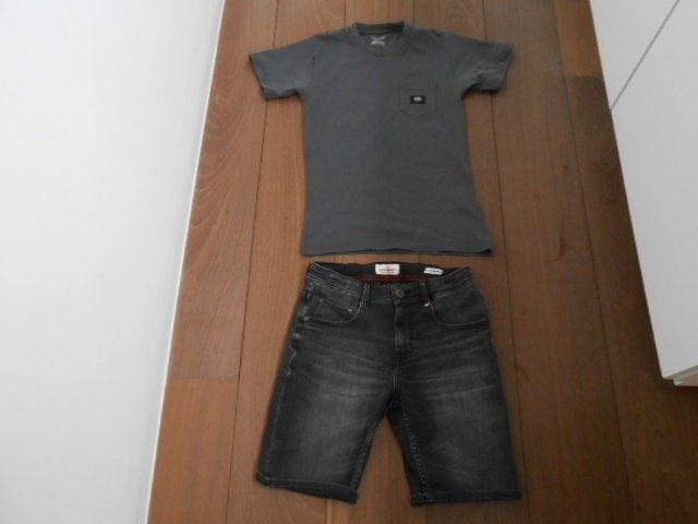 jongen 14 jaar short someone + t-shirt Vans, Gebruikt, Vans, Ophalen of Verzenden, Shirt of Longsleeve
